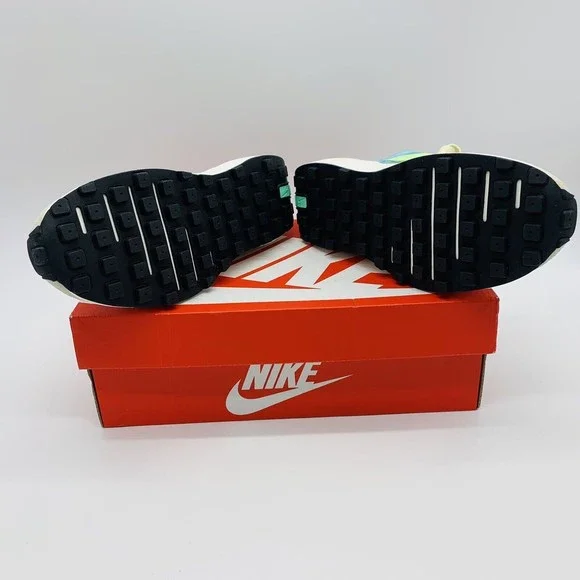 NIKE WAFFLE ONE - Scream Green ( DC2533-401 ) Women's Size 6 ** BRAND NEW ** - Picture 4 of 7